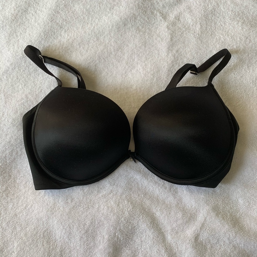 Black Victoria’s Secret Plunge Push-up Bra 34D